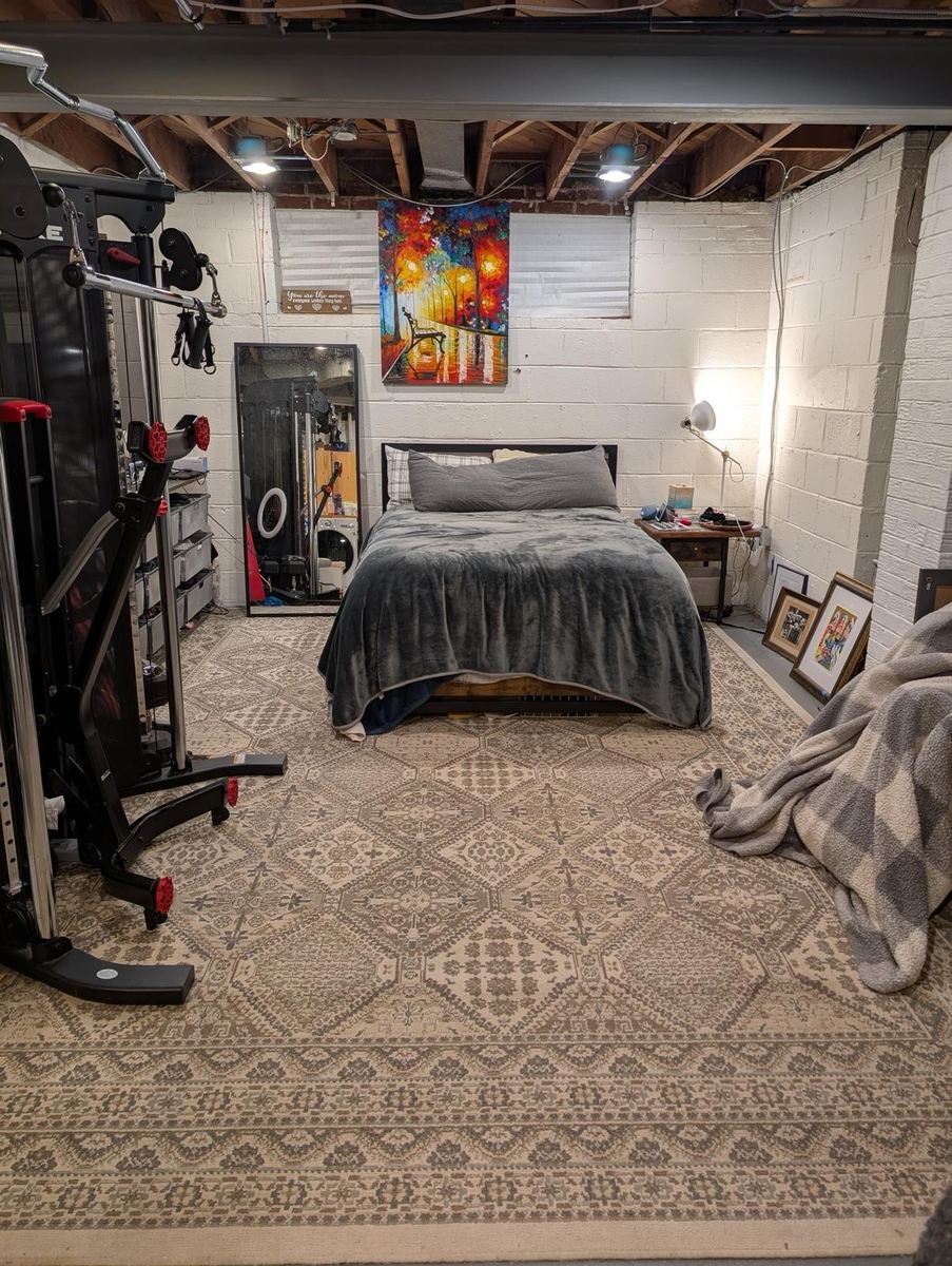 Basement bedroom before remodel